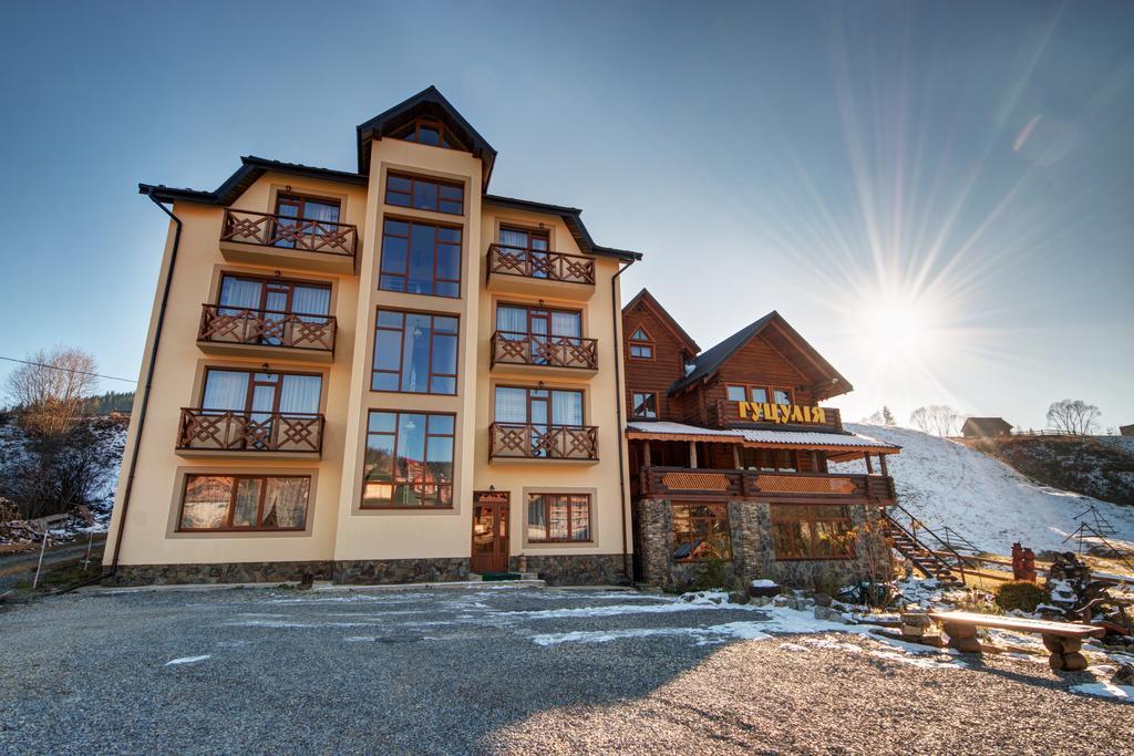 Hotel Gutsulia Bukovel Exterior photo
