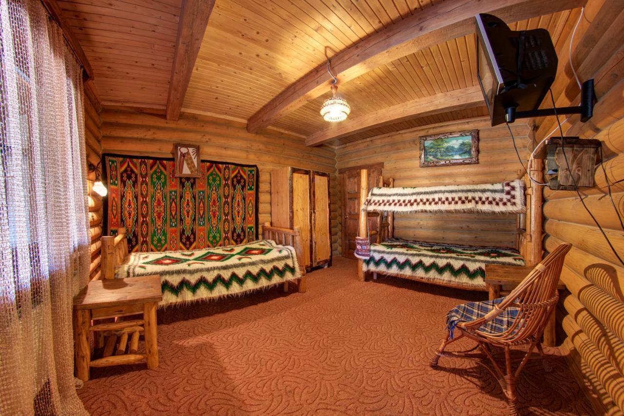 Hotel Gutsulia Bukovel Room photo